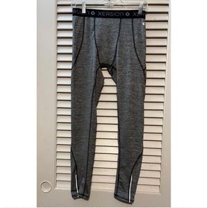 Xersion Youth Compression pants Size XL
Dark gray like new condition